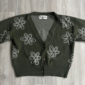 No Boundaries Dark Green Floral Cardigan V-Neck Button Long Sleeve Sweater